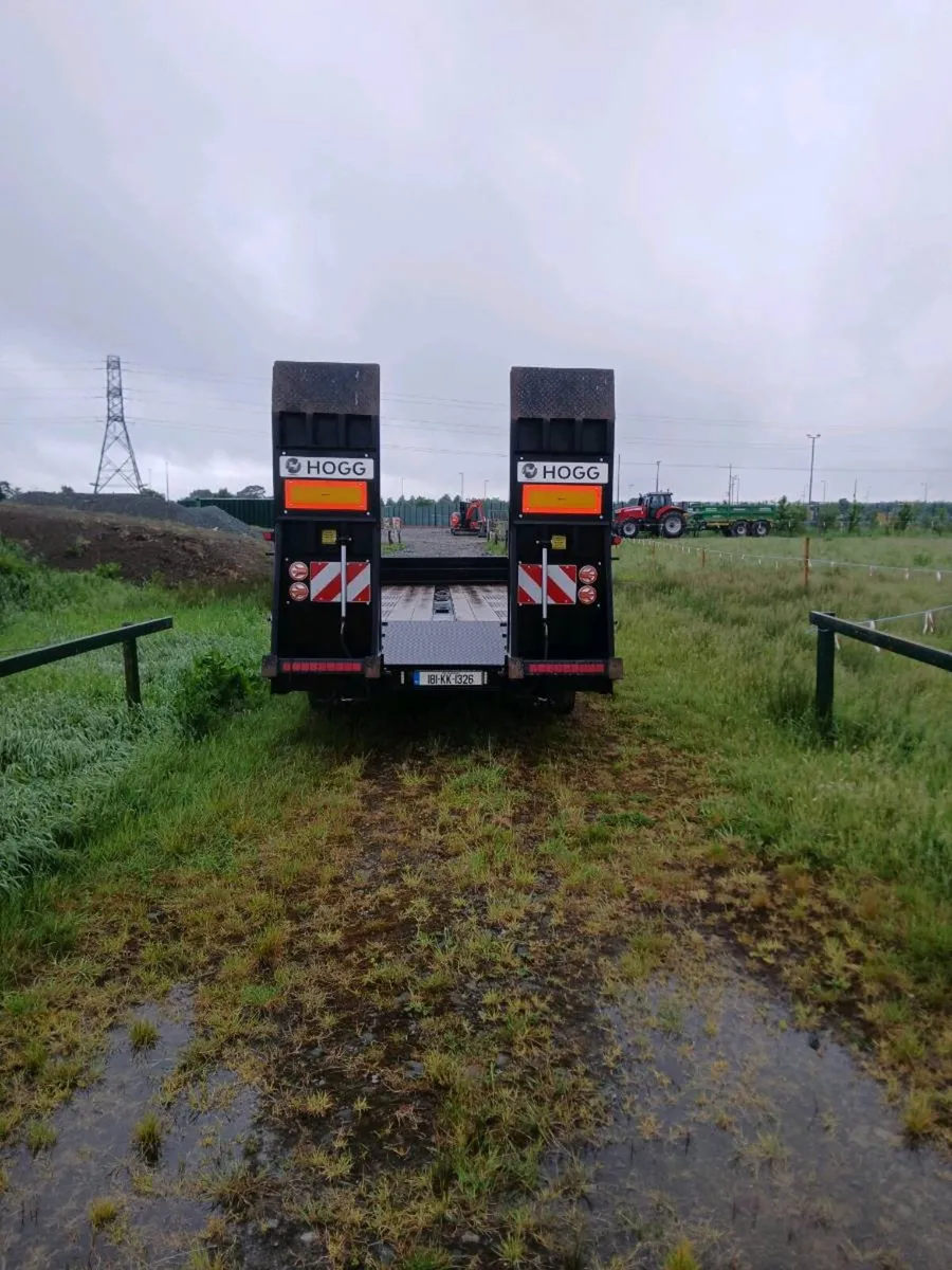 Low loader - Image 3