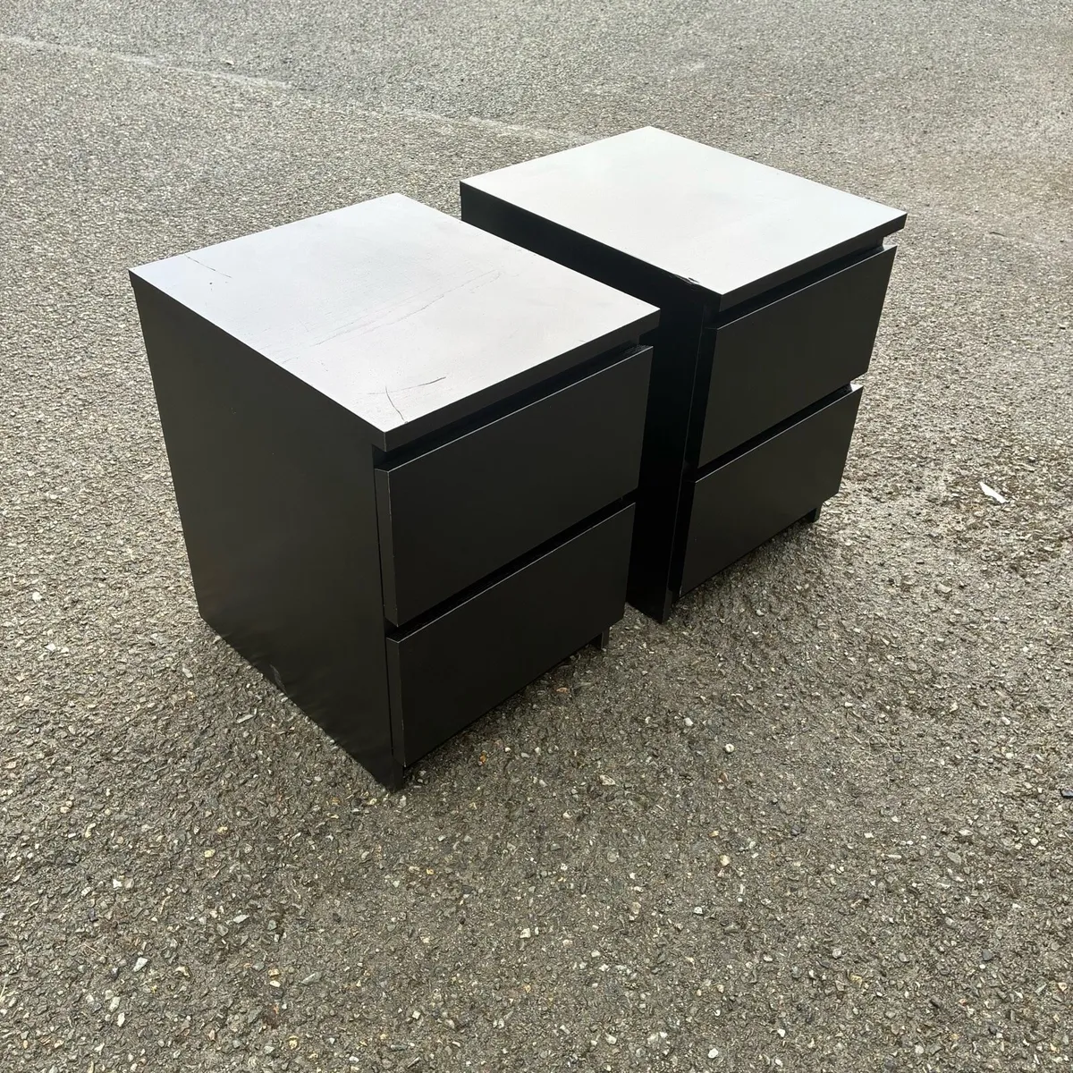 Two lockers - Image 1