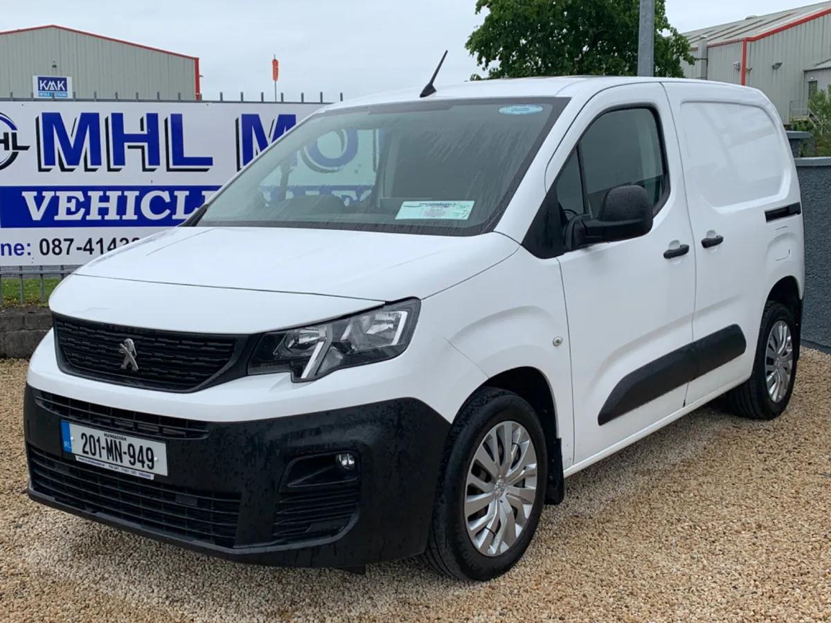 Peugeot Partner CVRT  and Taxed 2027 - Image 3