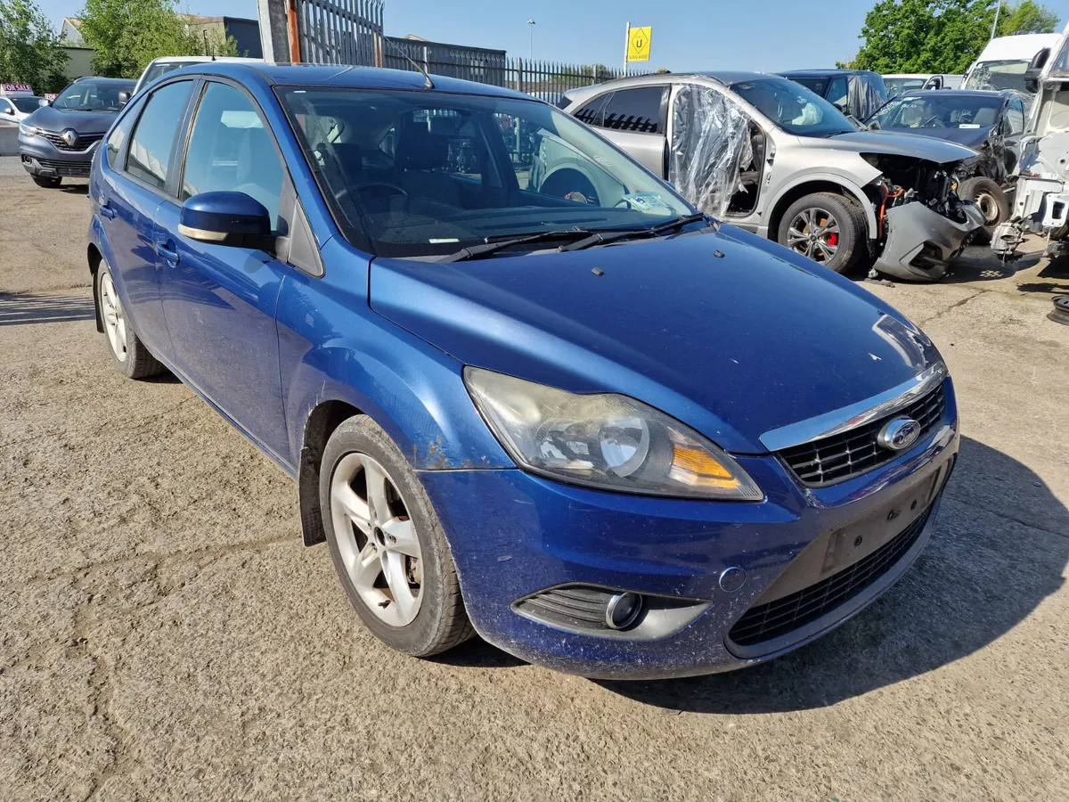 09 FORD FOCUS  1.6 PETROL FOR BREAKING - Image 2