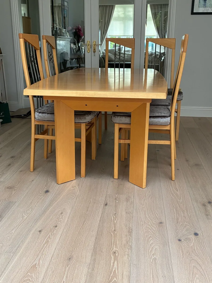 Scovby Scandinavian Dining Table & 6 chairs - Image 1