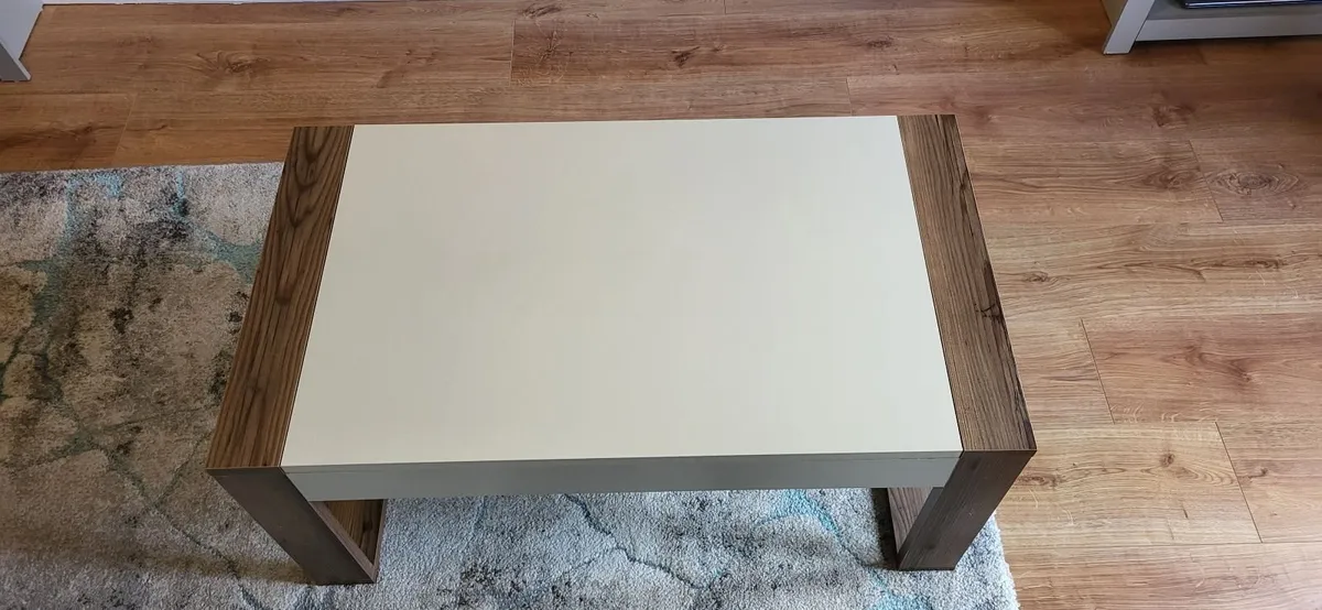 Coffee table - Image 1