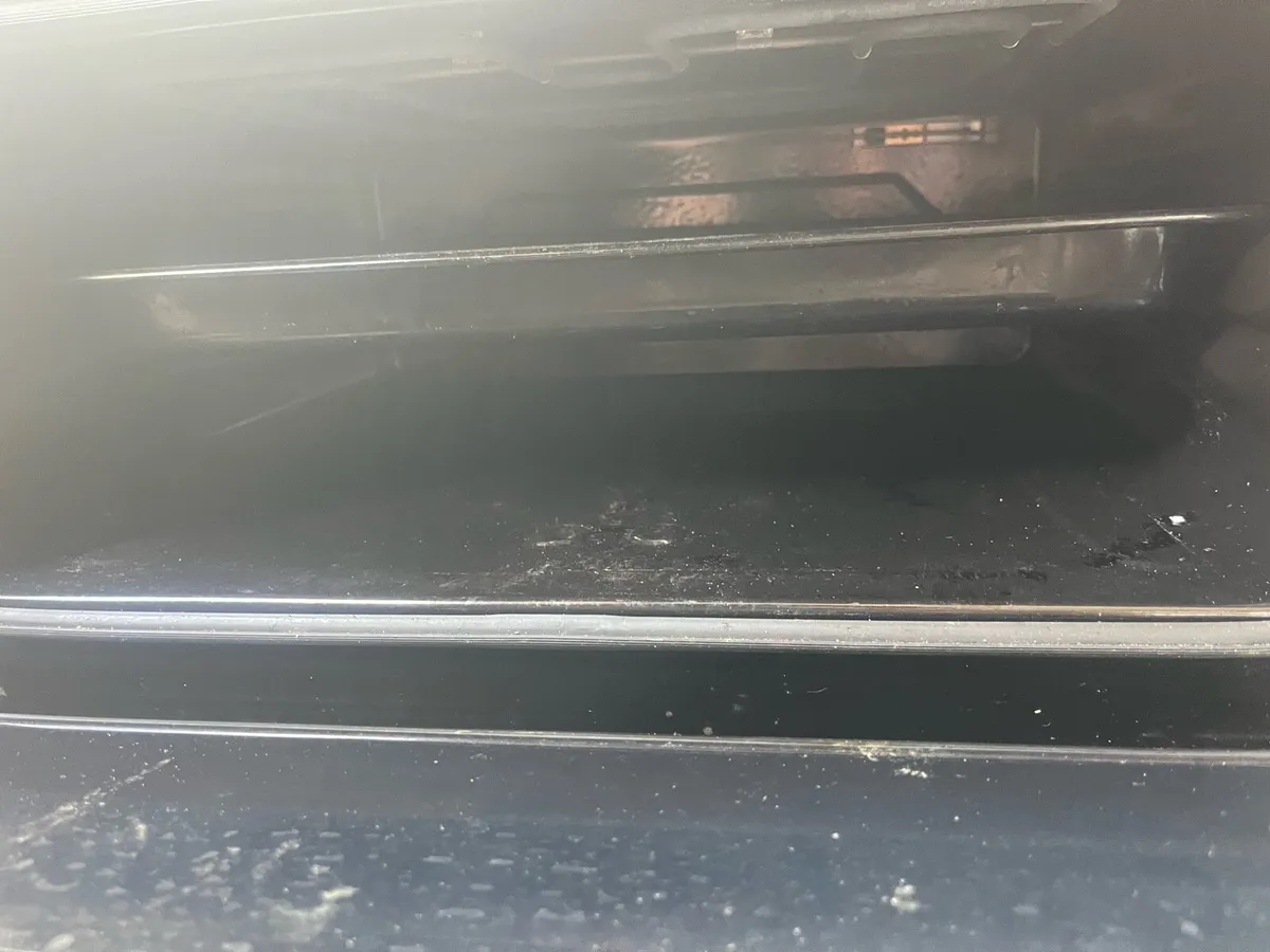 Oven - Image 3