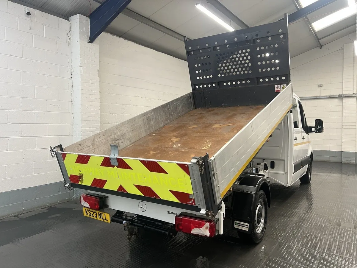 2023 Mercedes-Benz Sprinter Tipper Van - Image 3