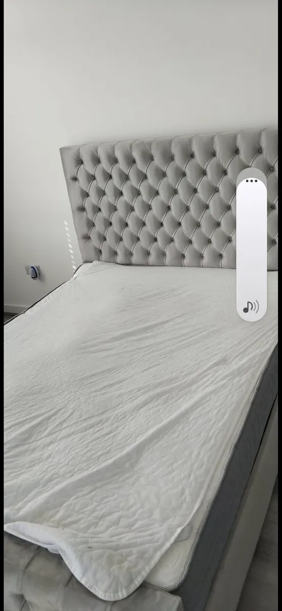 Kingsize bed - Image 2