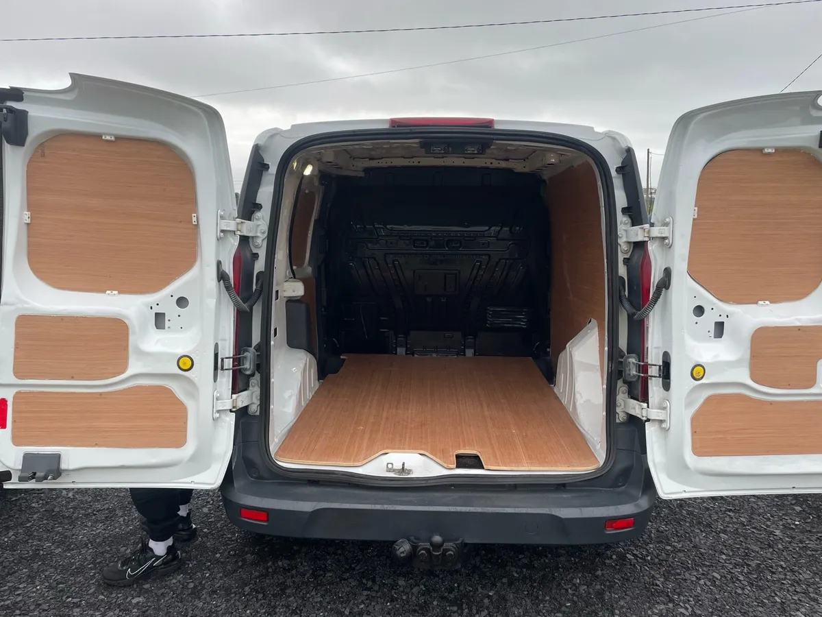 151 Ford transit connect - Image 4