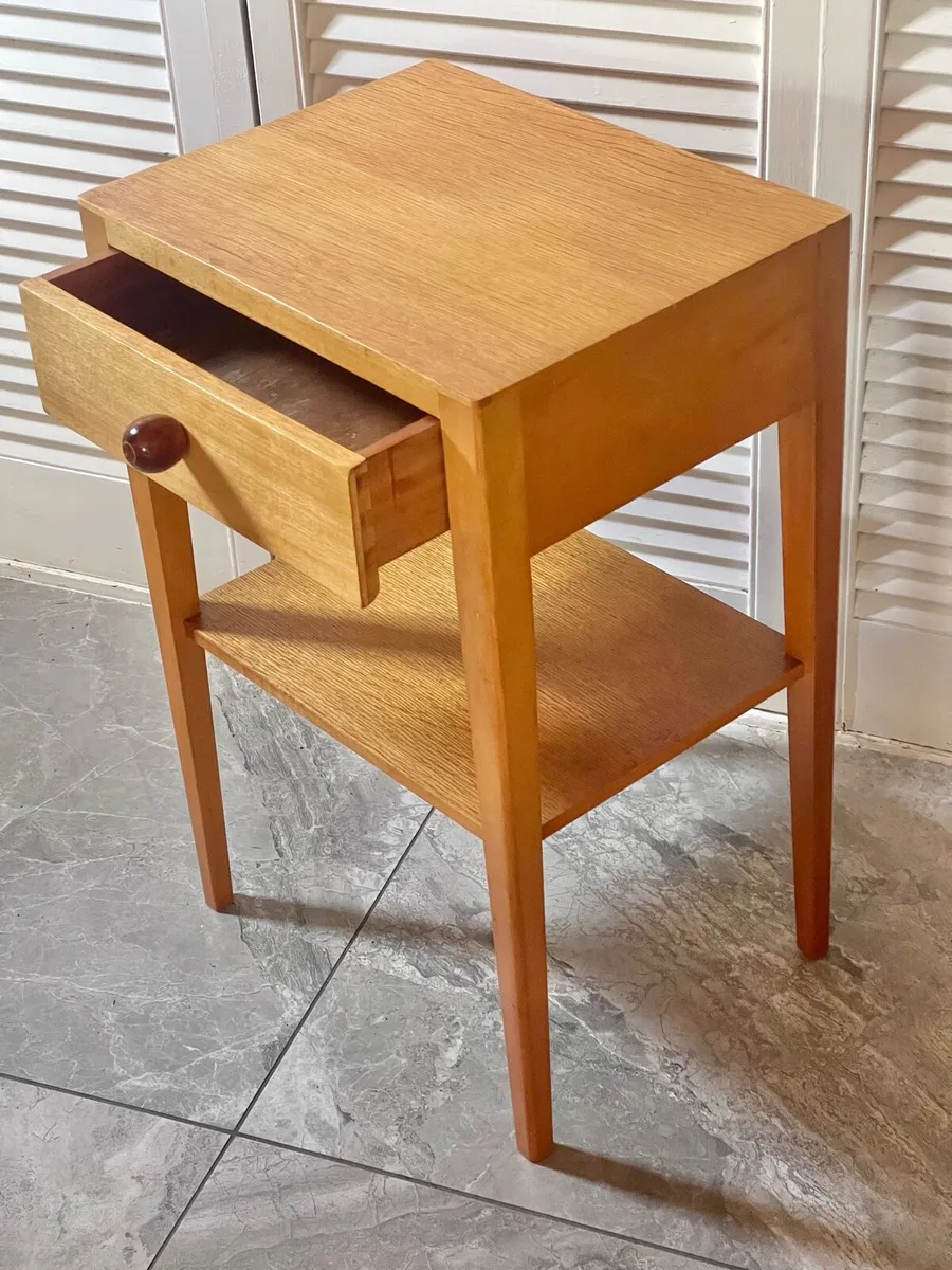 Mid century side table - Image 1