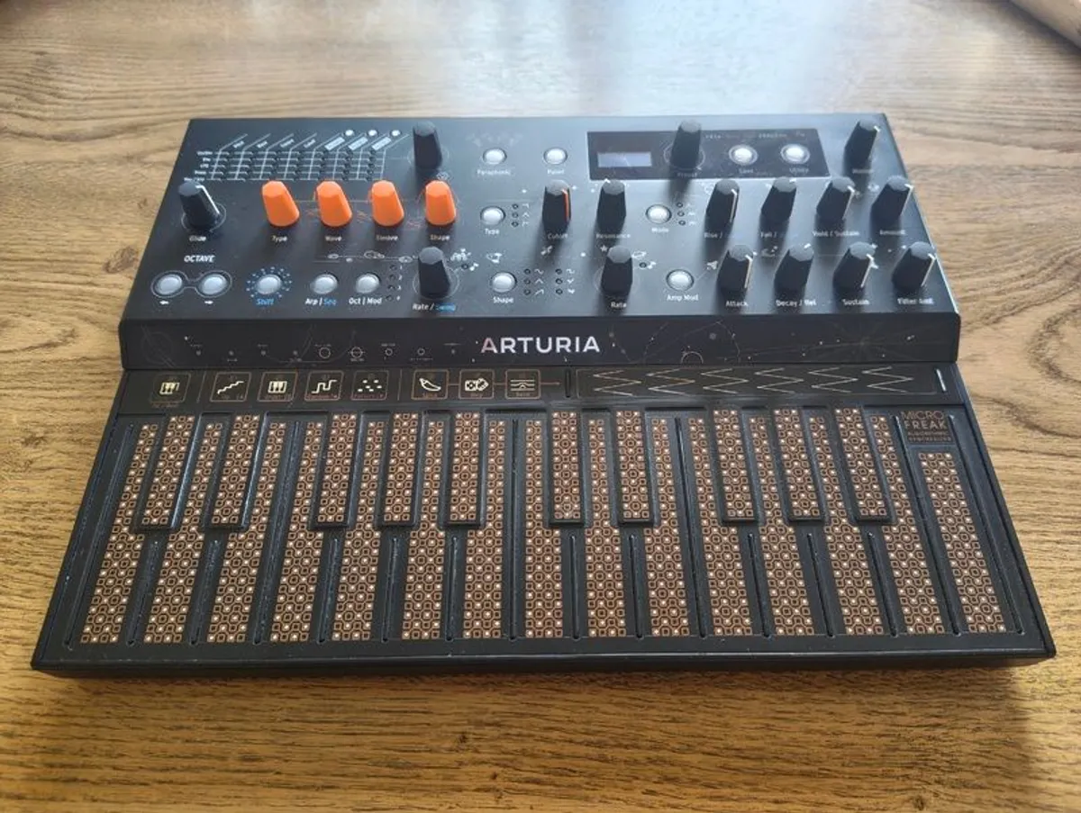 Arturia MicroFreak Stellar Special Edition + Thomann carrying case - Image 1