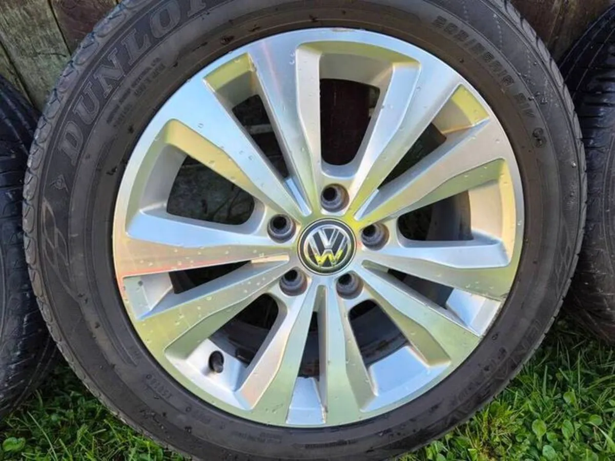 oem vw 16 inch alloys 5x112 5G0601025L - Image 3