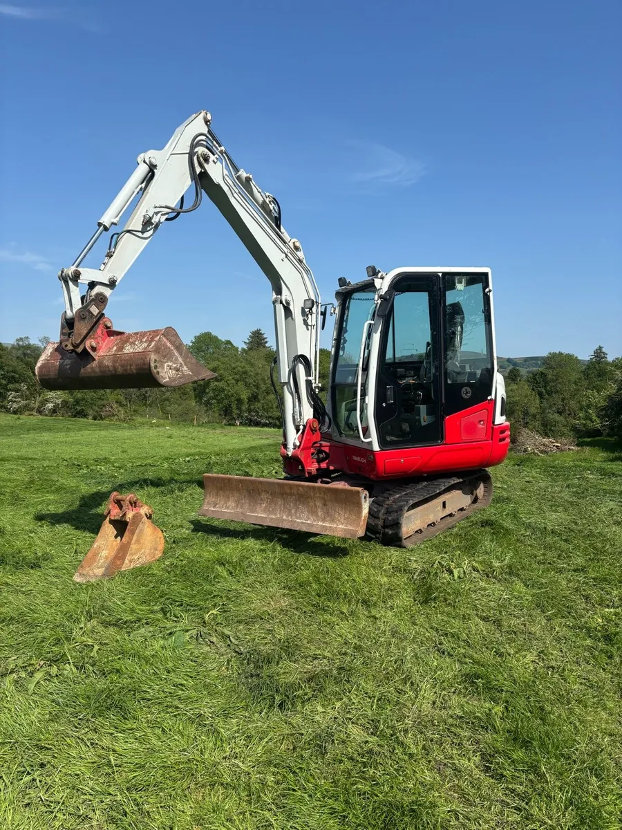 Takeuchi tb240 - Image 1