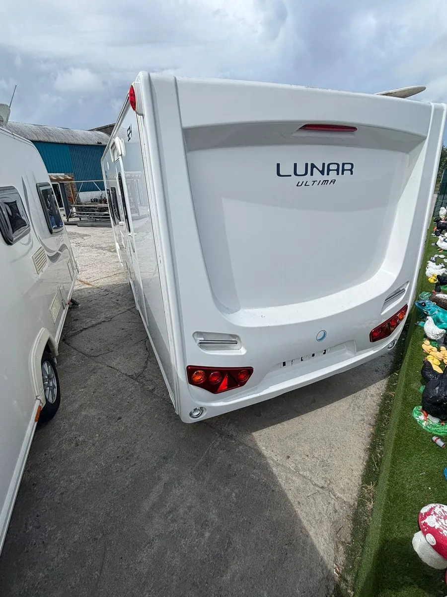 2016 Lunar ultima 4 berth caravan - Image 3