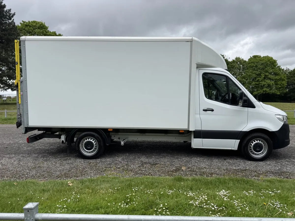 2020 Mercedes-Benz Sprinter Luton Box Van - Image 1