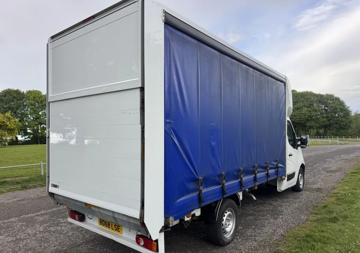 2019 Vauxhall Movano Curtain Sider Van - Image 4
