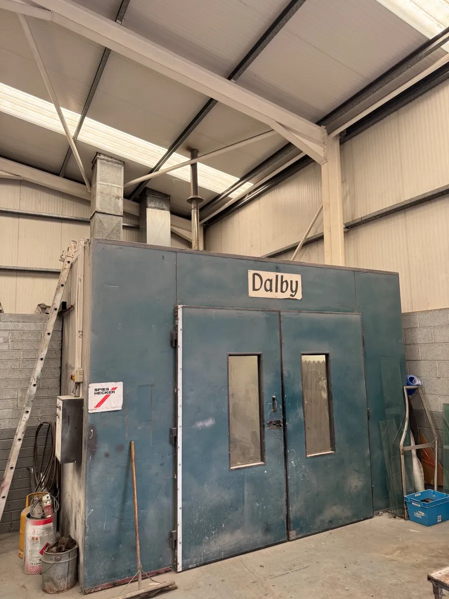 Spray Booth - Image 1