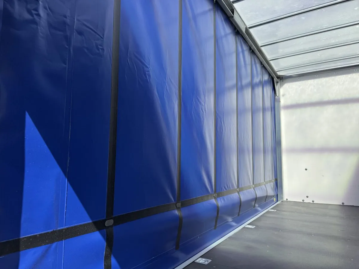 2022 Volkswagen Crafter Curtain Sider Van - Image 3