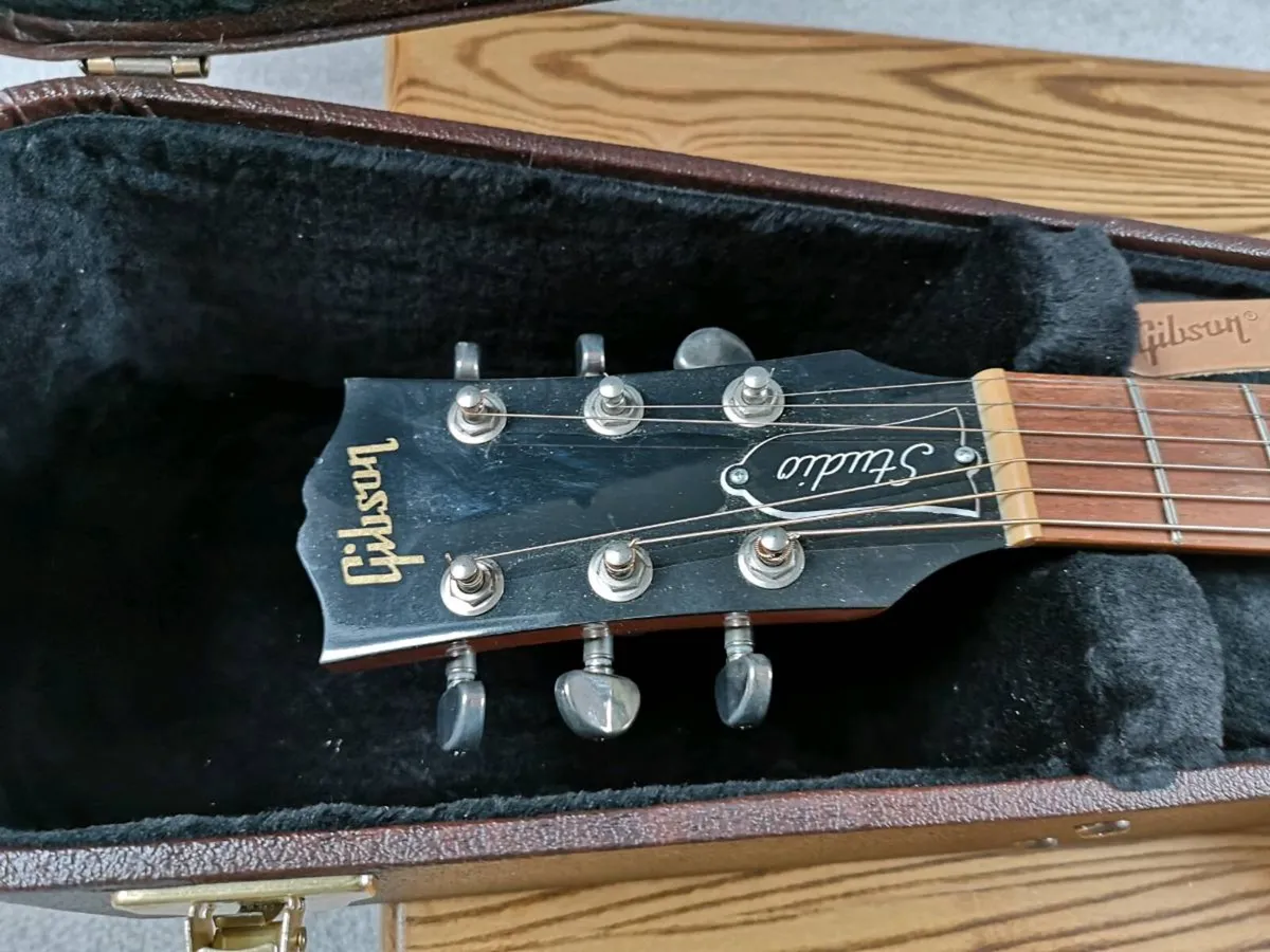 Gibson J45 Studio - Image 1