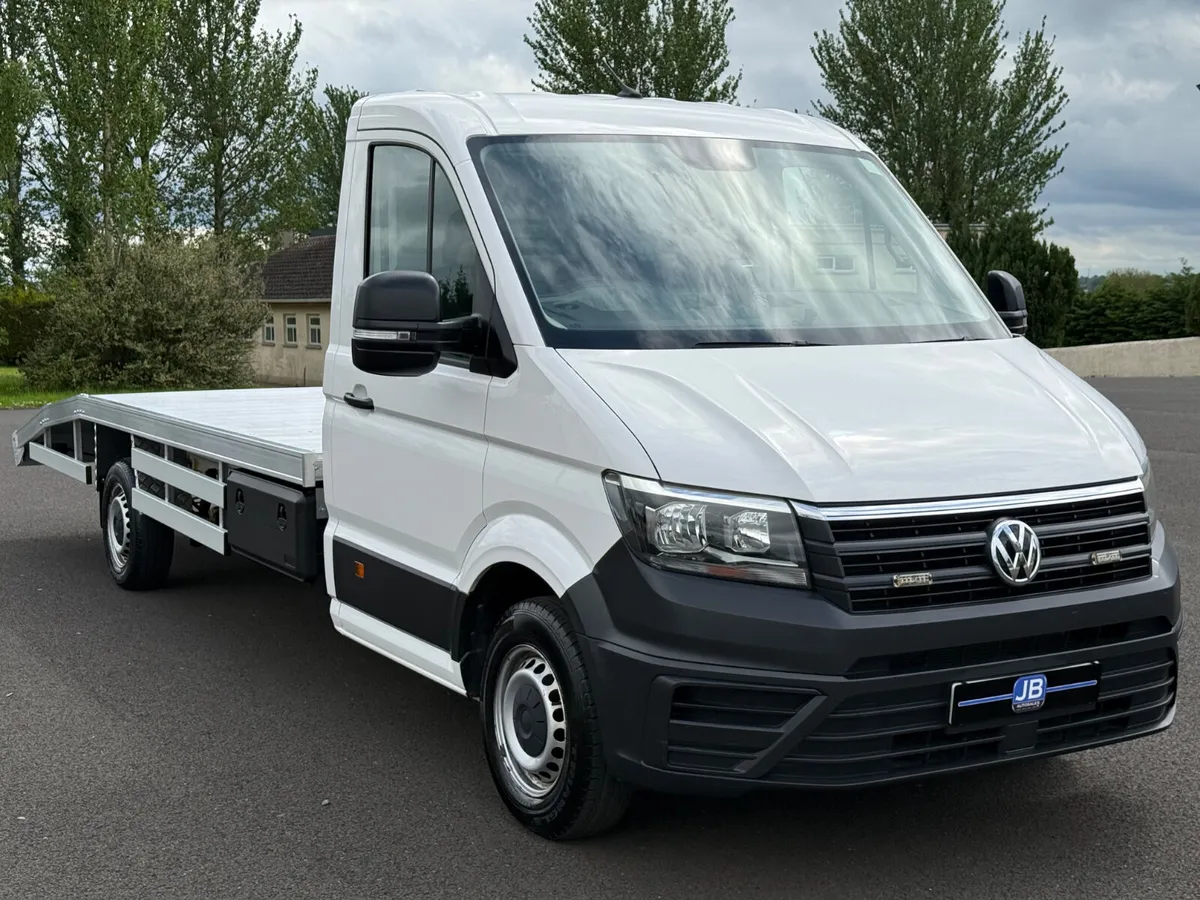 Volkswagen Crafter 2022 recovery truck low miles - Image 2