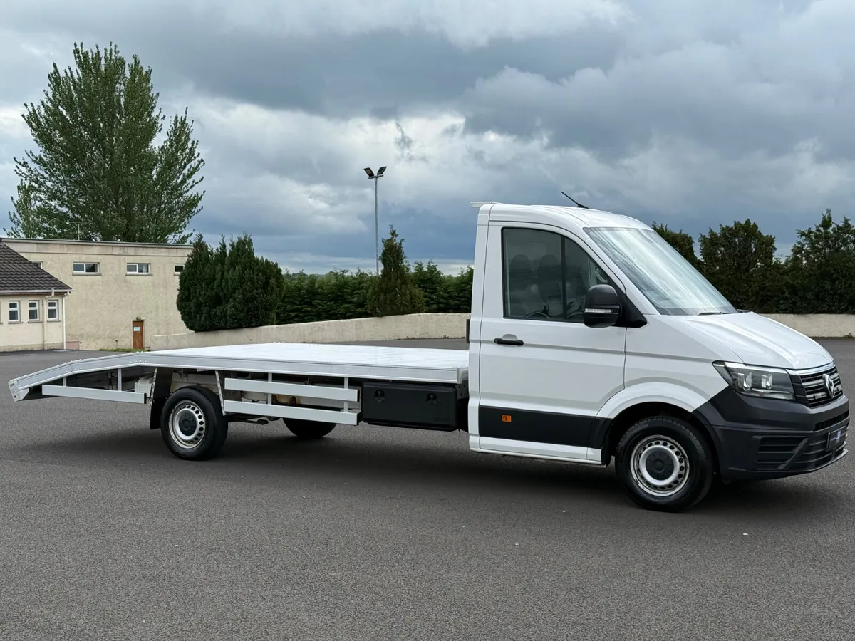 Volkswagen Crafter 2022 recovery truck low miles - Image 1
