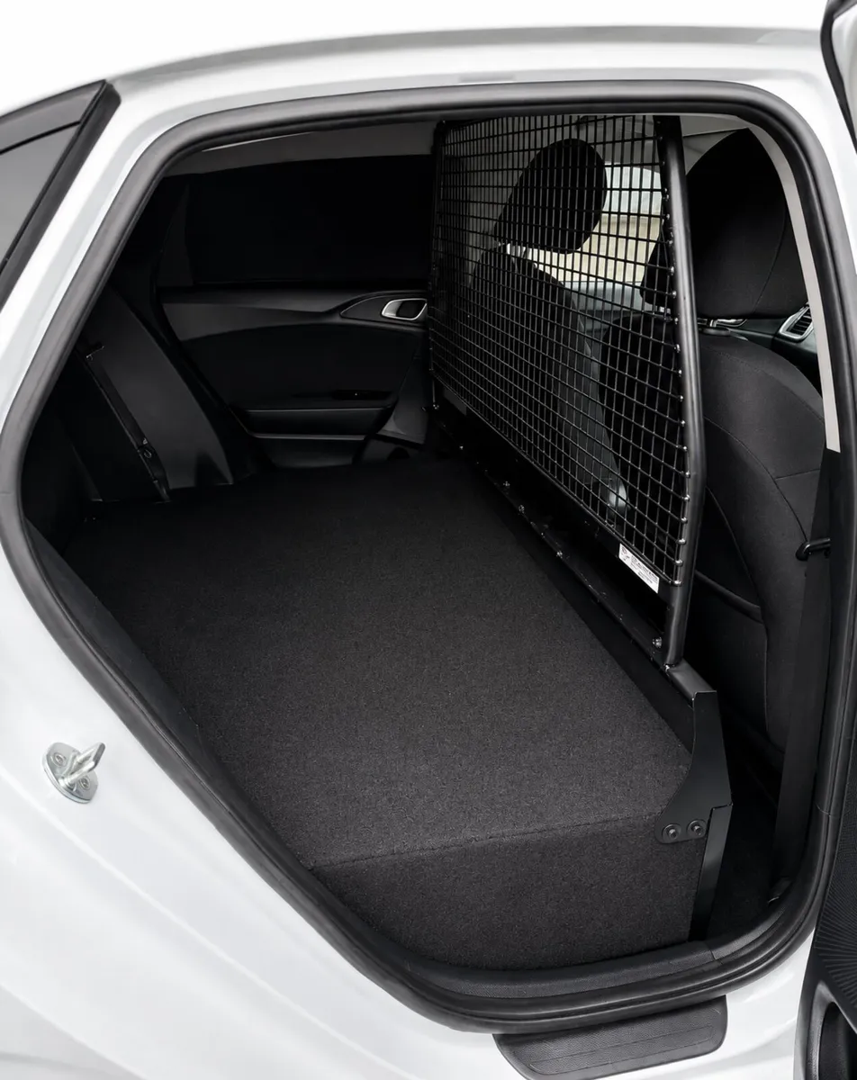 2022 Kia Ceed Commercial - Image 4