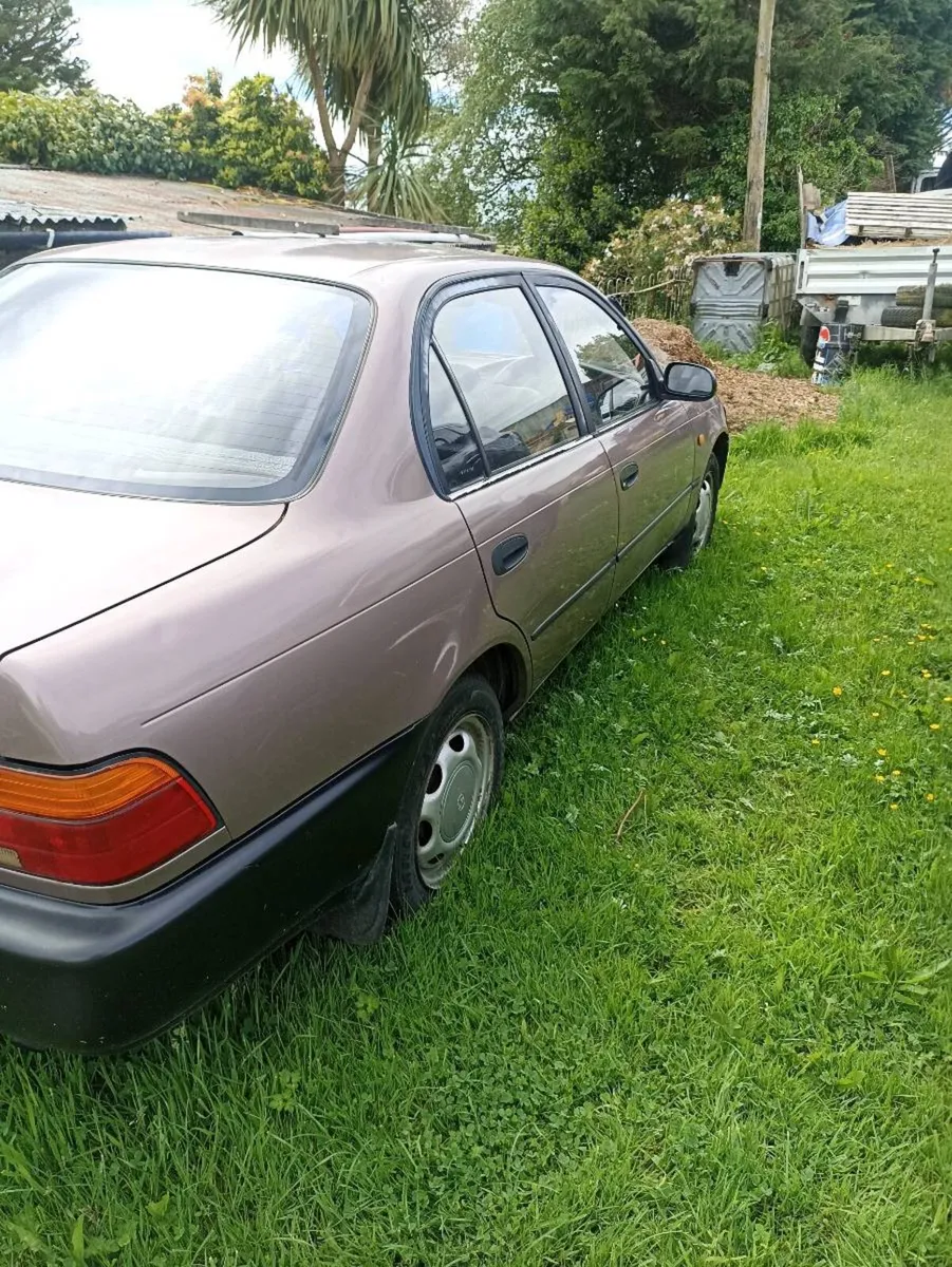 Toyota corolla - Image 1