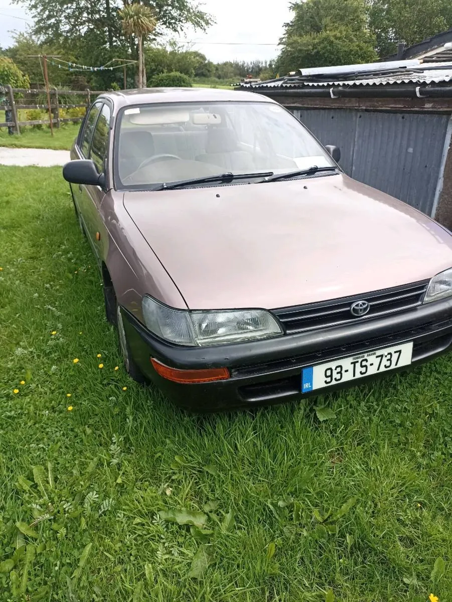 Toyota corolla - Image 3