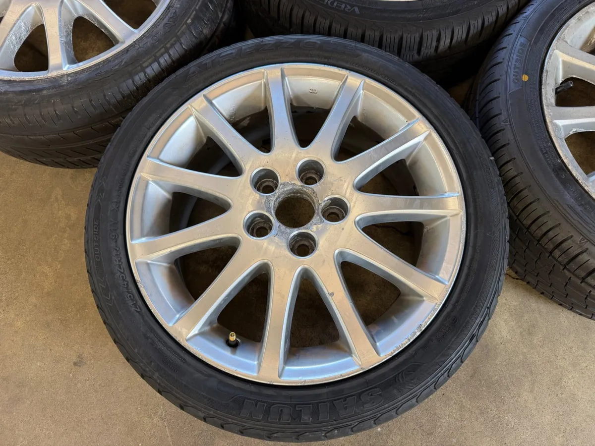 LEXUS IS200 ALLOYS AND TYRES - Image 2