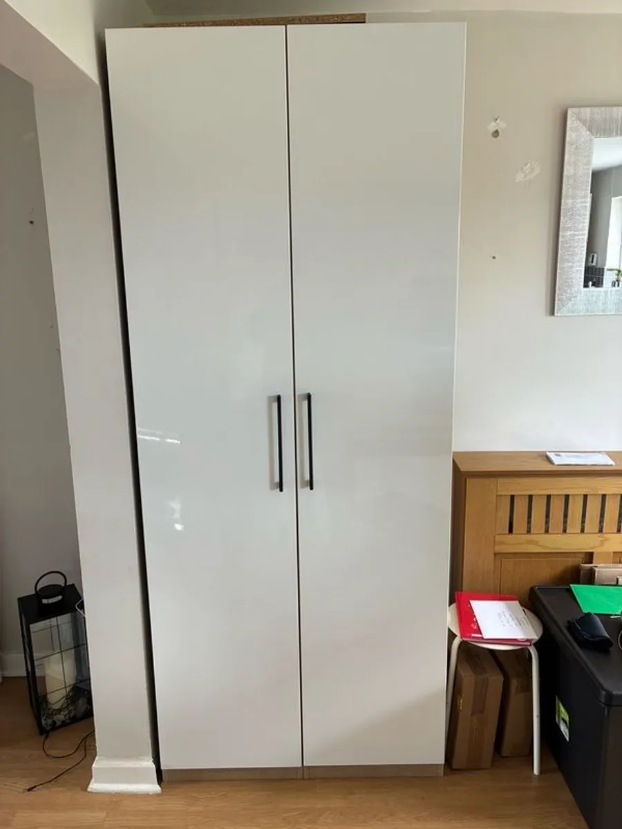 wardrobe - Image 1