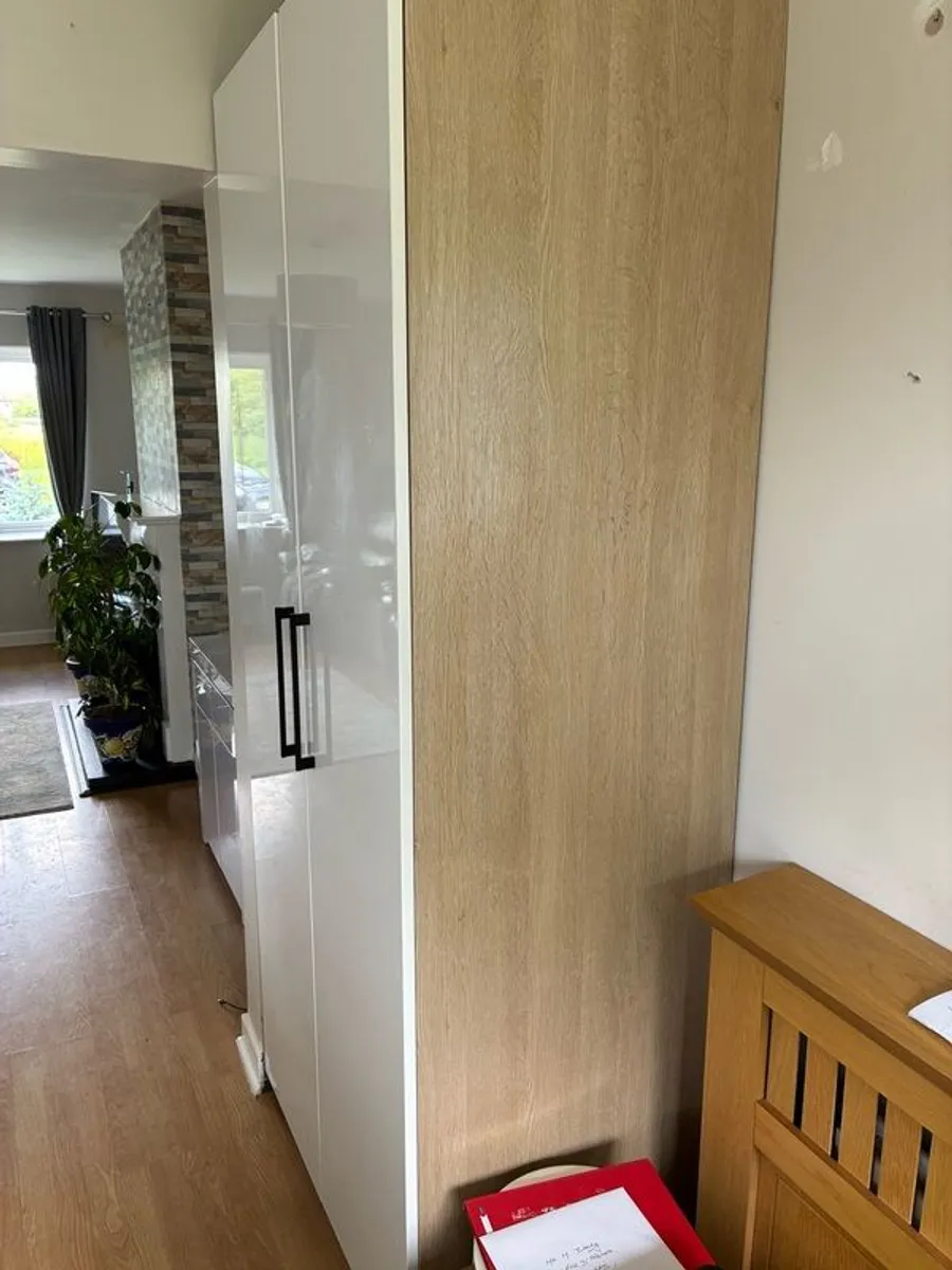 wardrobe - Image 2