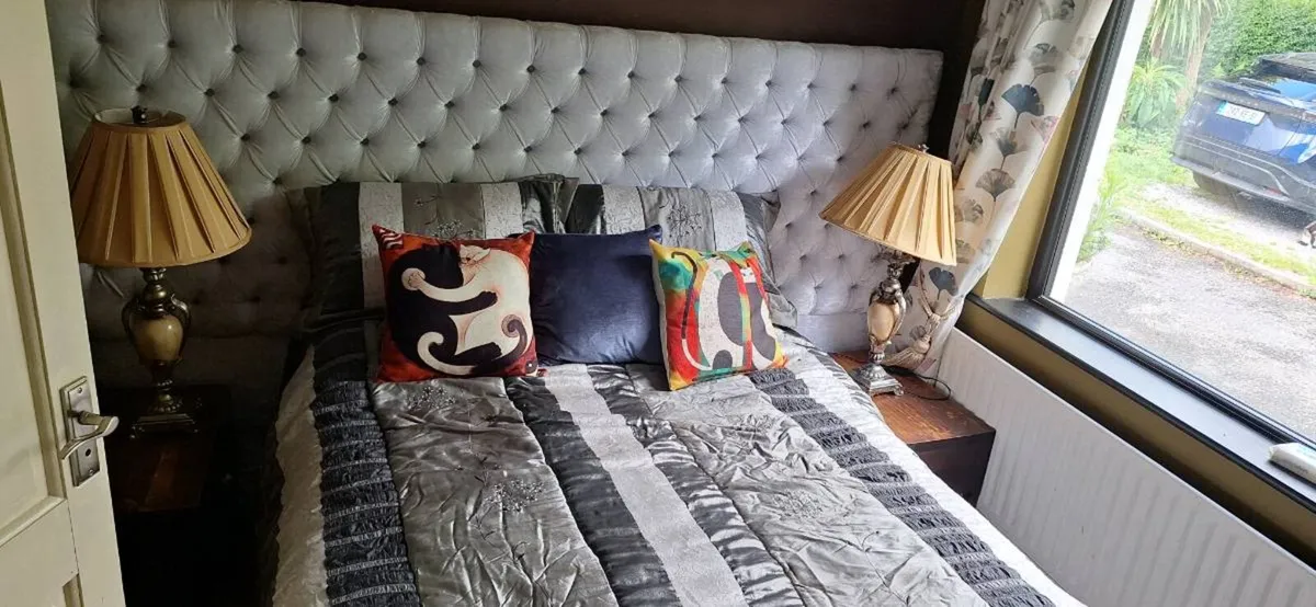 Double bed with full headboard - Image 3