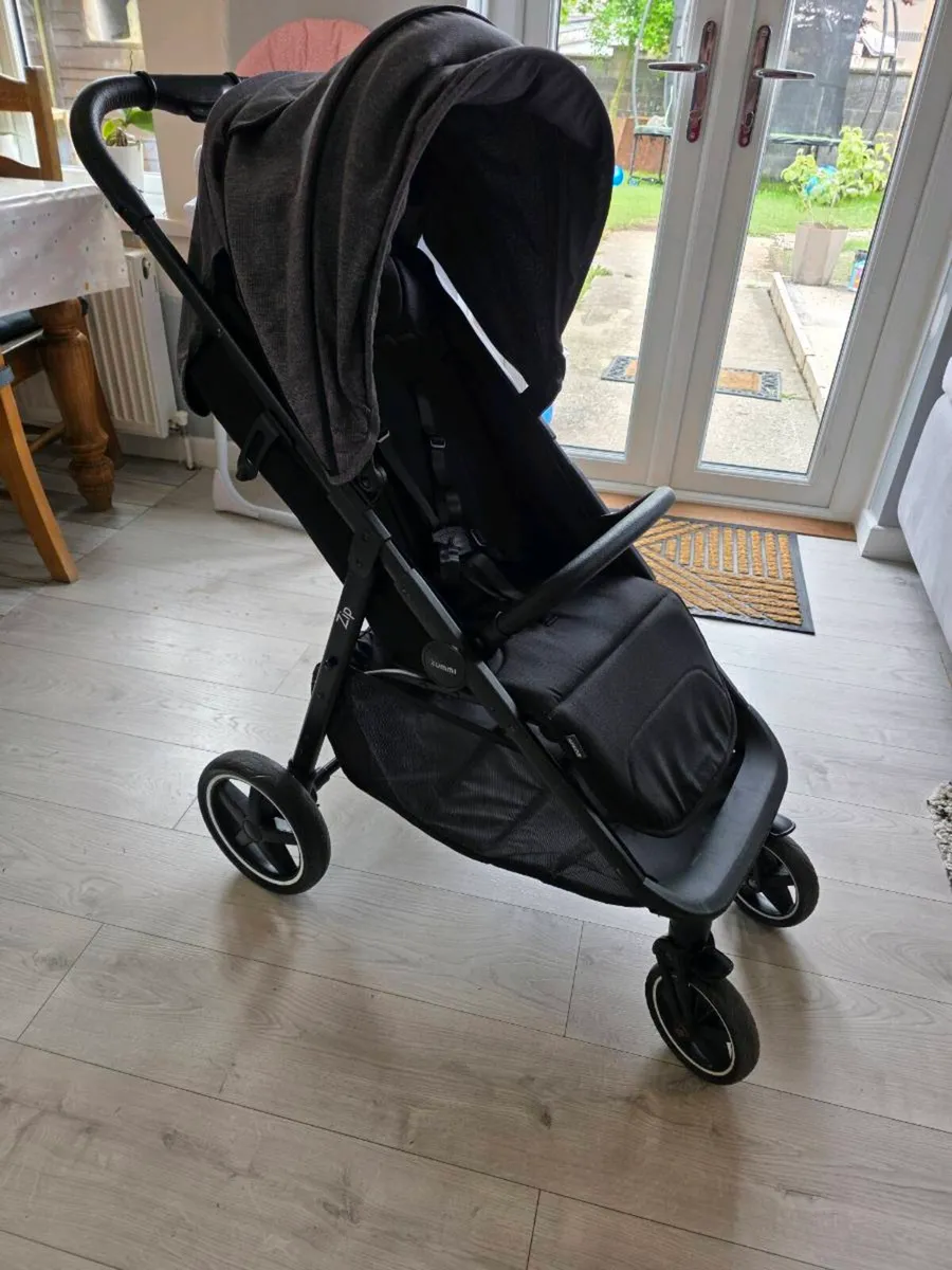 Zummi zip  stroller - Image 1
