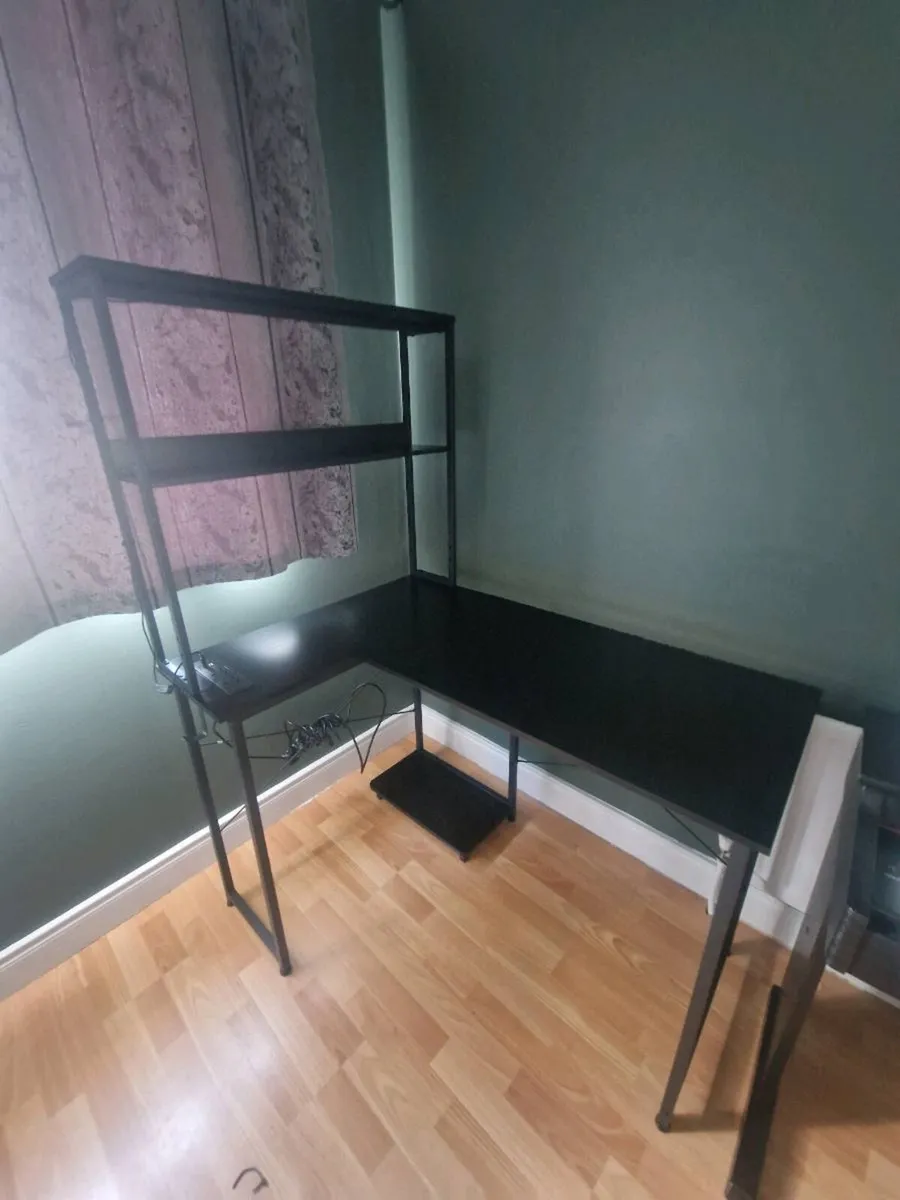 Desk - Image 1