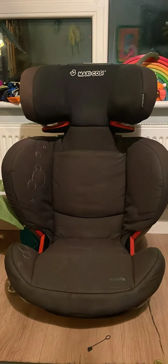 Maxi Cosi Isofix Booster Seat - Image 2