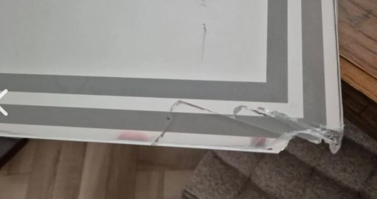 Designer Bathroom LED/WIFI mirror. - Image 4