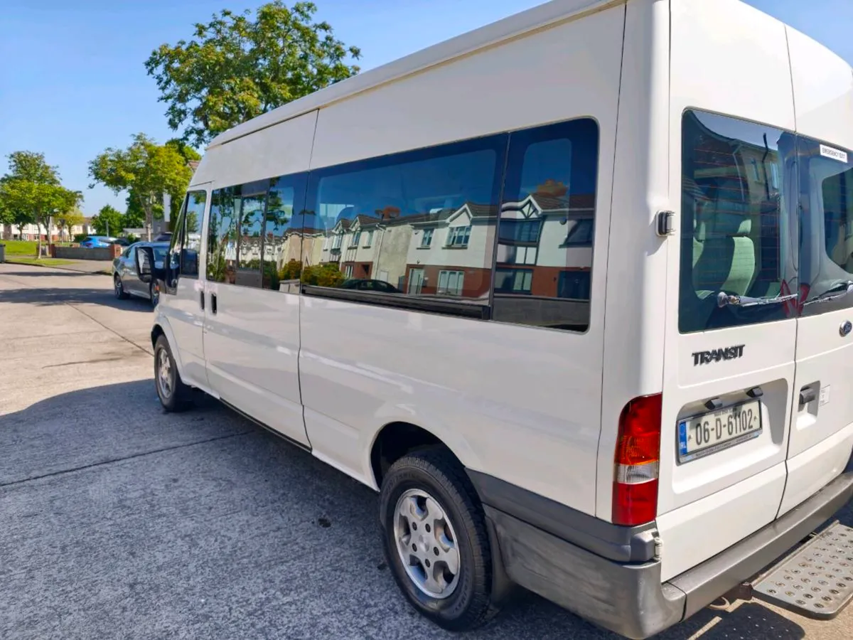 Ford Transit Minibus - Image 4