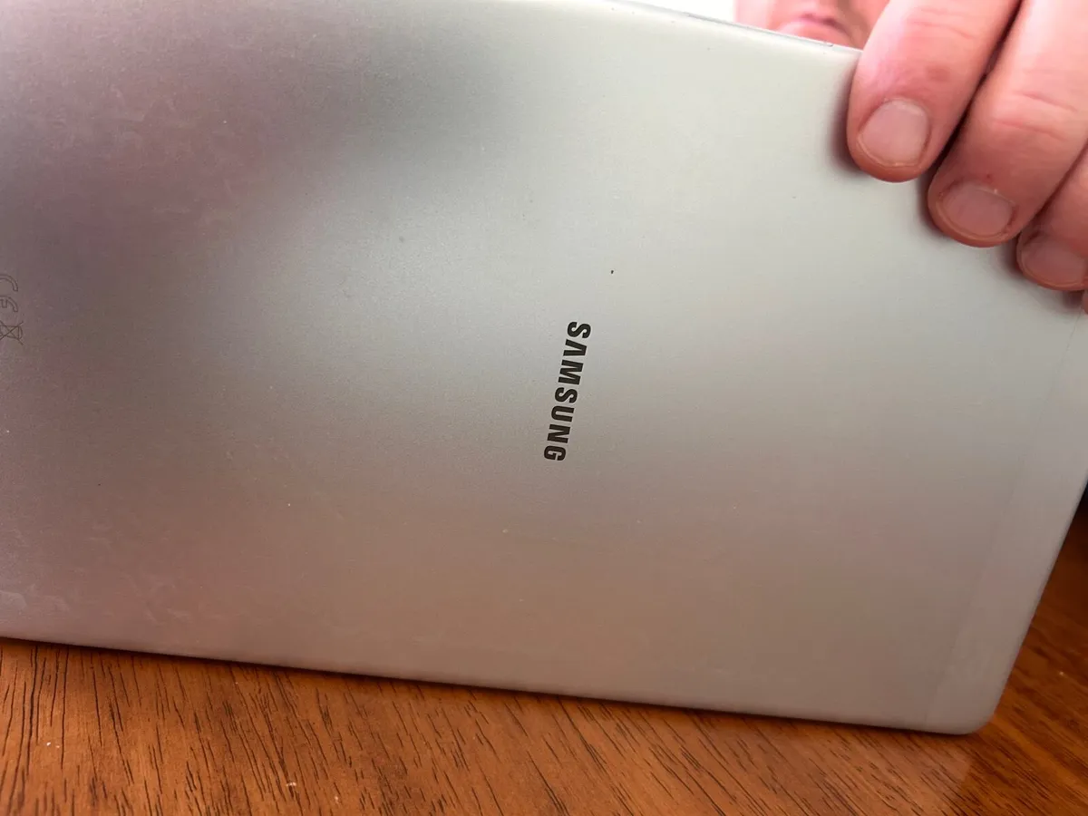 Samsung tab A - Image 3