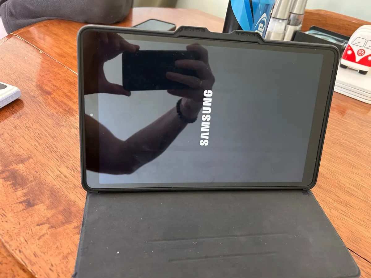 Samsung tab A - Image 2