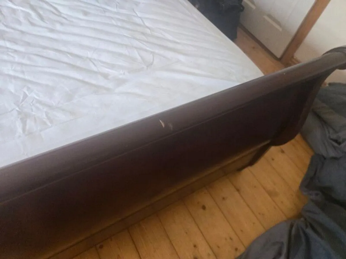 King Size Sleigh Bed - Image 4