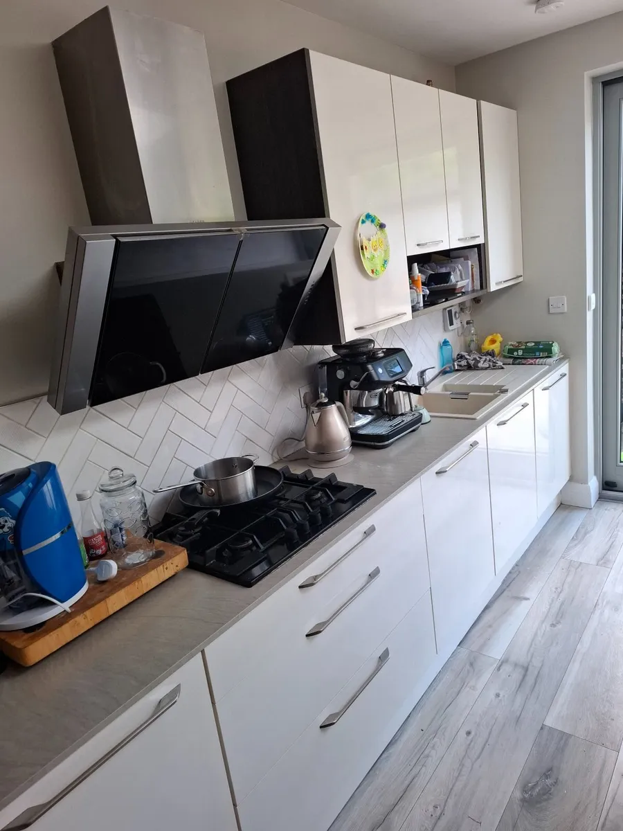 Kitchen - Image 2