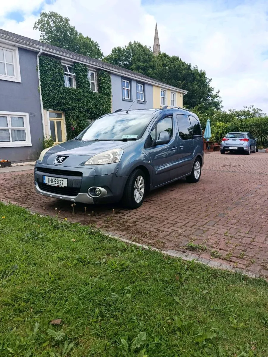 2011 Micro camper + van + car in one - Image 2