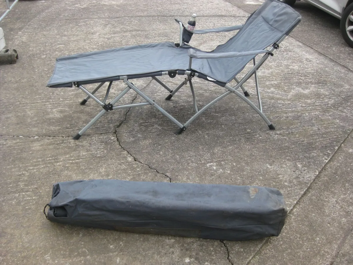 sun loungers