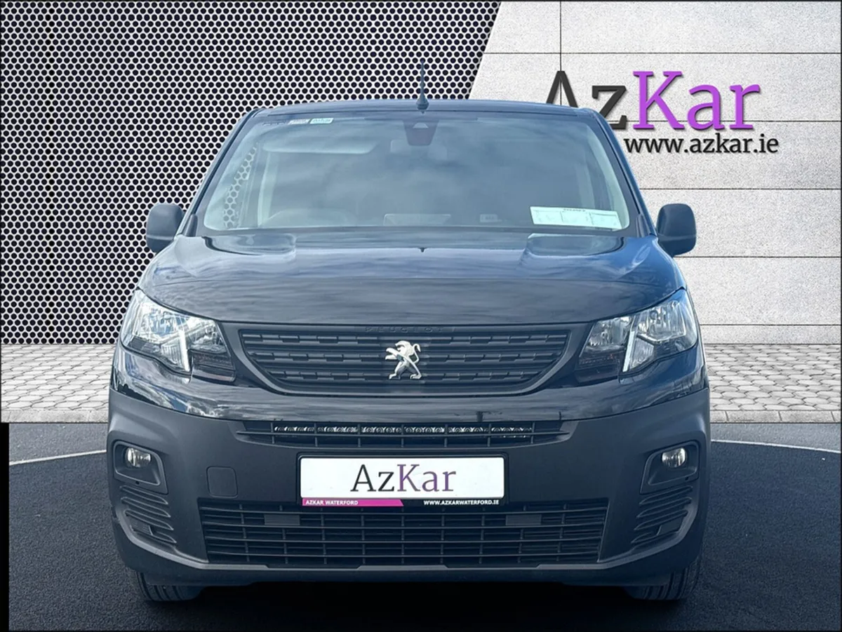 Peugeot Partner 2023 PROFESSIONAL PLUS 3 SEATER LW - Image 2