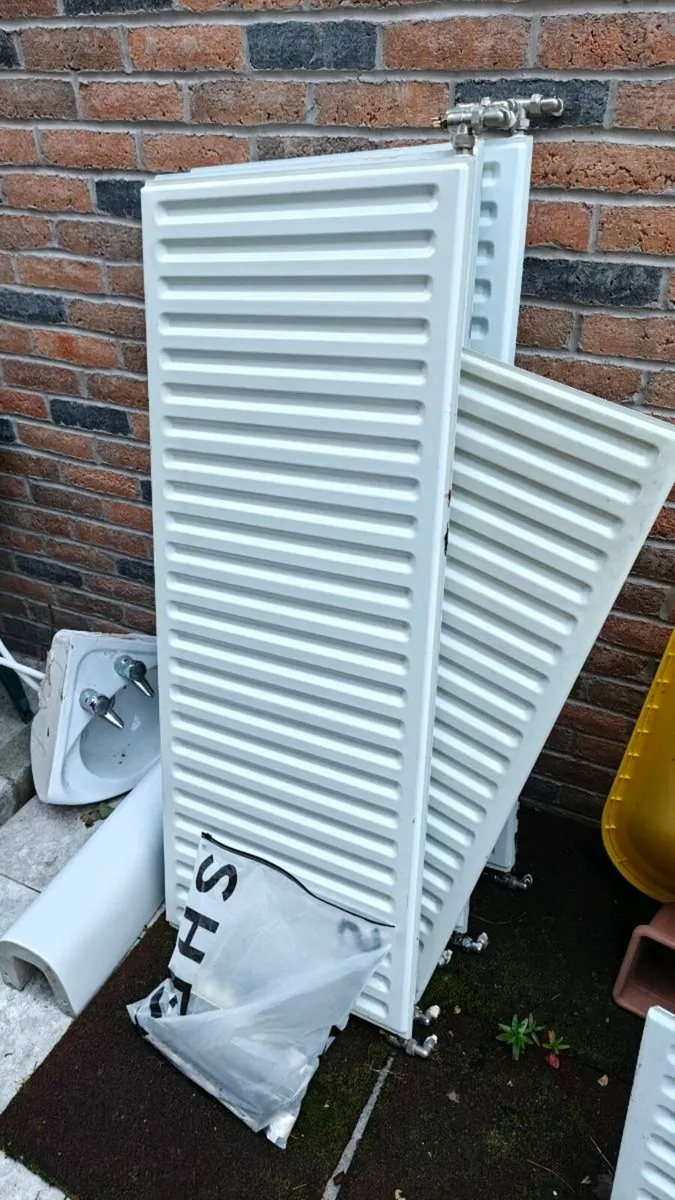 Radiators and sink for free - Image 2
