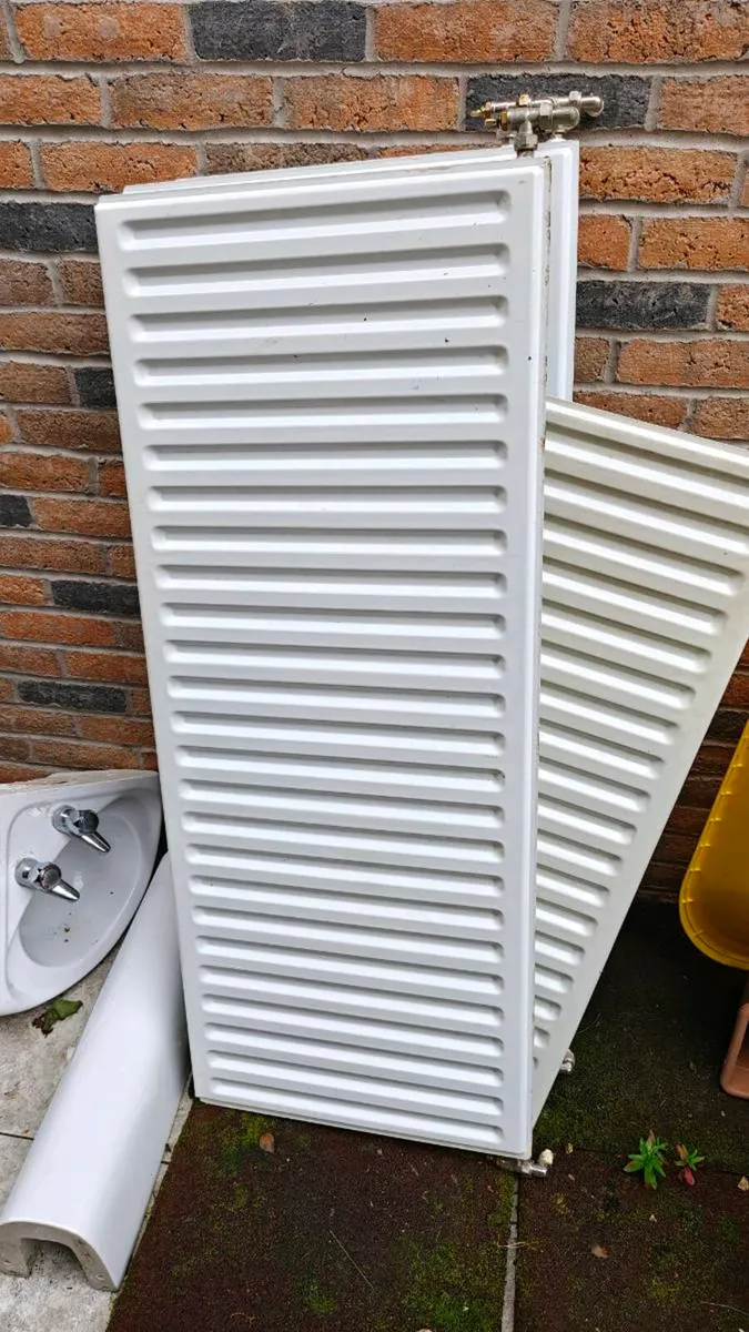 Radiators and sink for free - Image 3