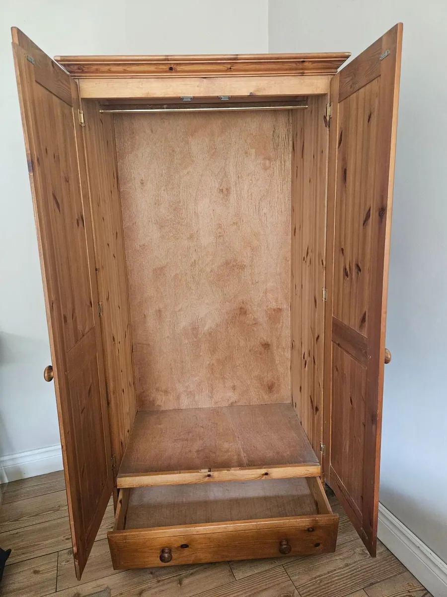 Pine wardrobe - Image 4