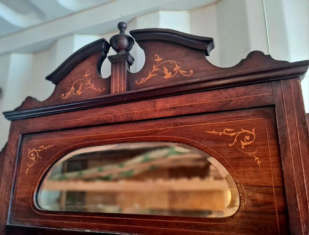 Antique sideboard / dresser - Image 4
