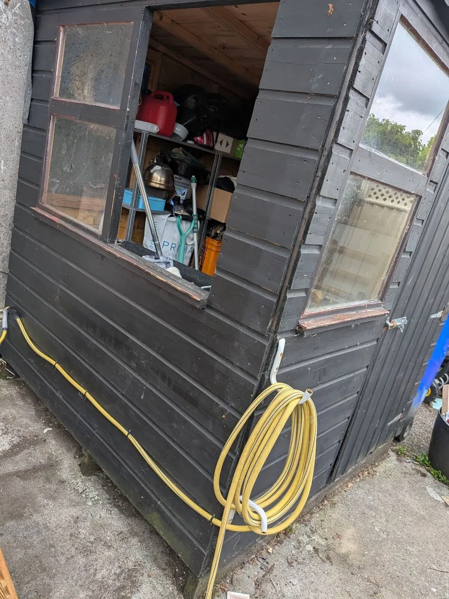 Garden shed. - Image 1
