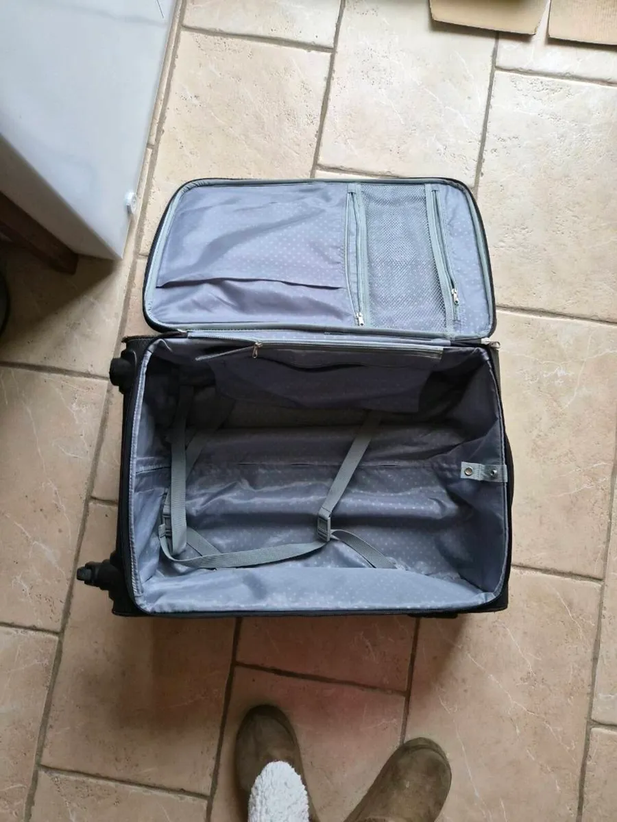 Suitcase - Image 2