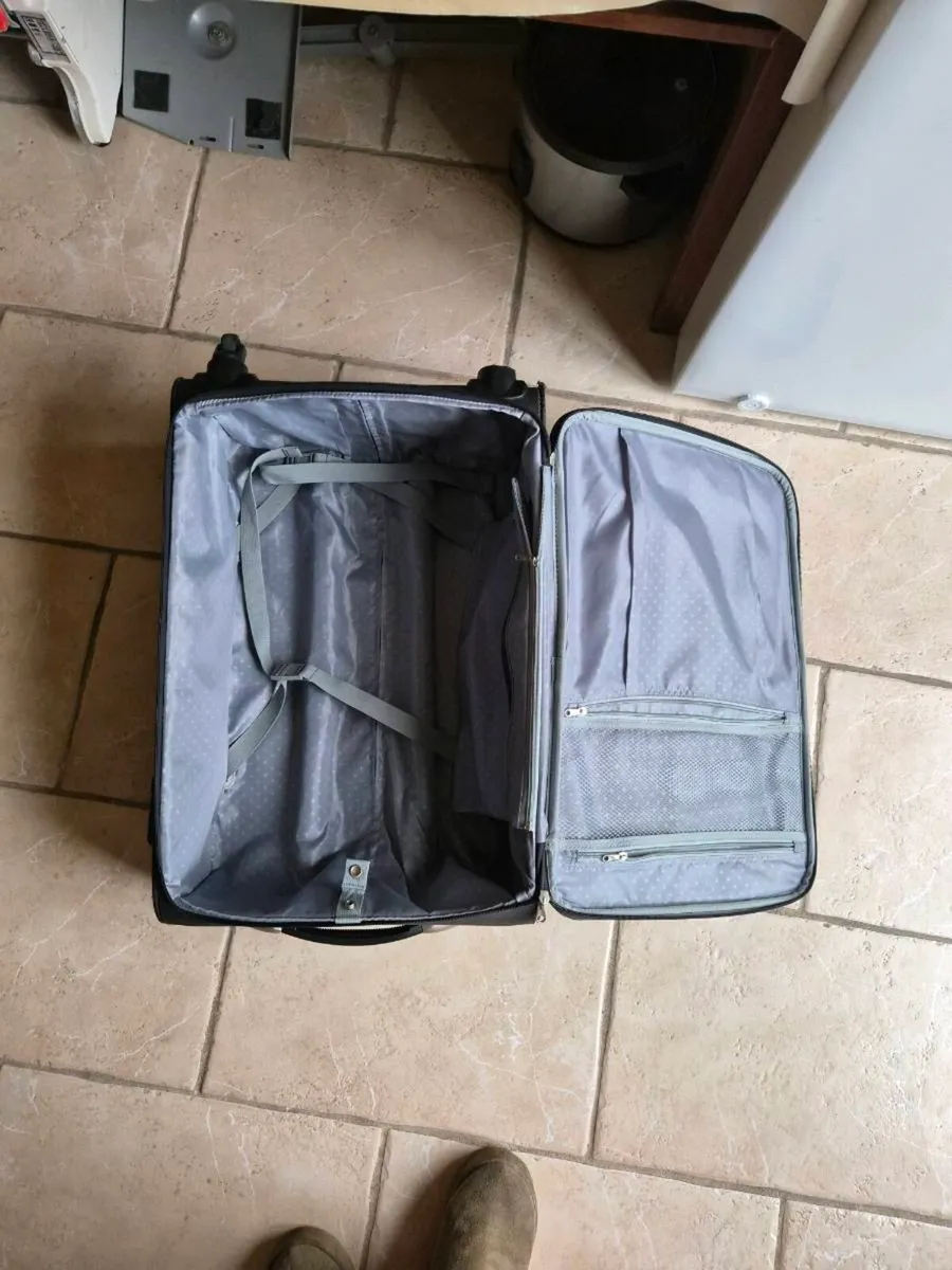 Suitcase - Image 3