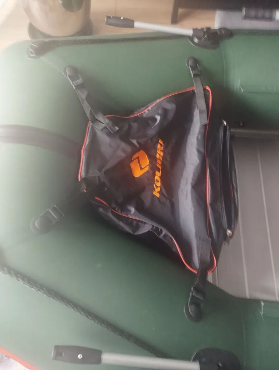 Inflatable boat - Image 2