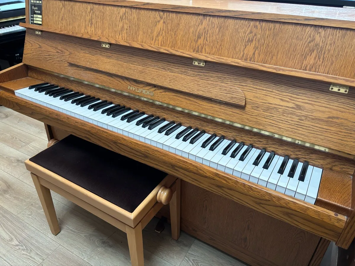 Hyundai Piano